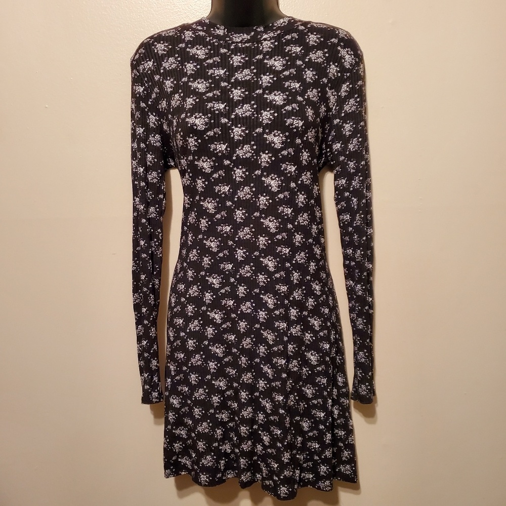 Black and White Long-Sleeved Sweater Dress